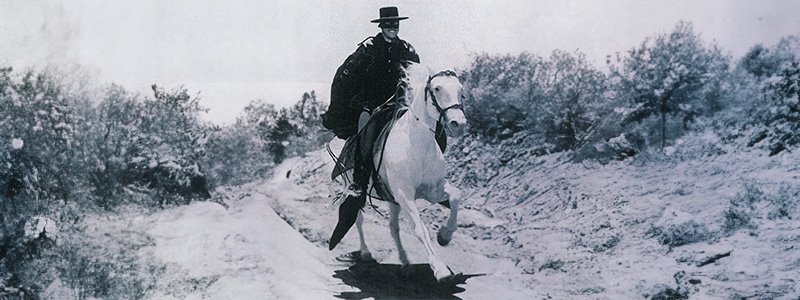 nombre del caballo blanco